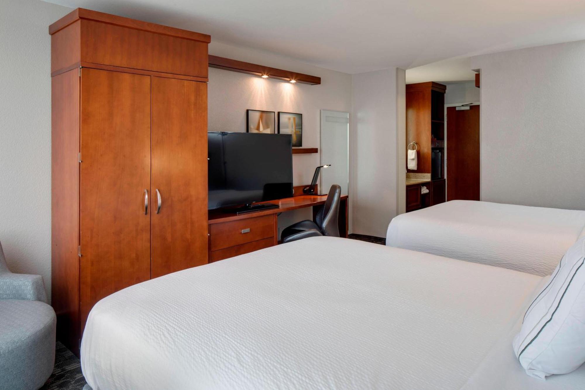 Courtyard By Marriott Boston Logan Airport Otel Dış mekan fotoğraf
